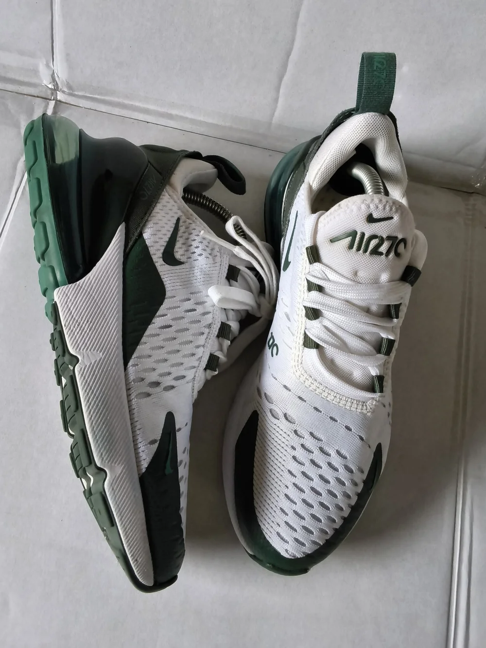 Nike Air Max 270 Women's Running Shoes White/Green, Size 6, Vintage Bicoastal